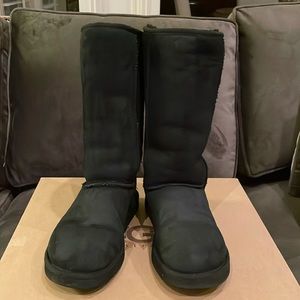 Classic UGG boots Size 7